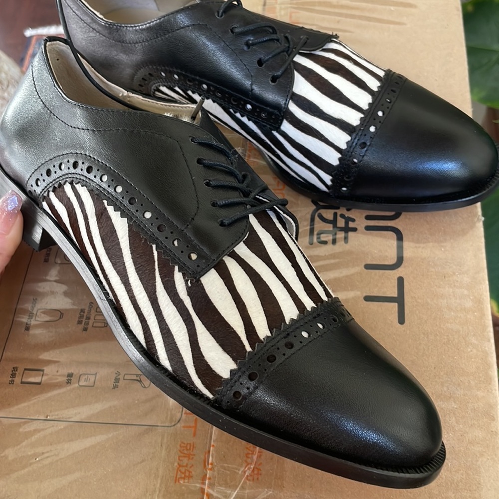 zebra flat